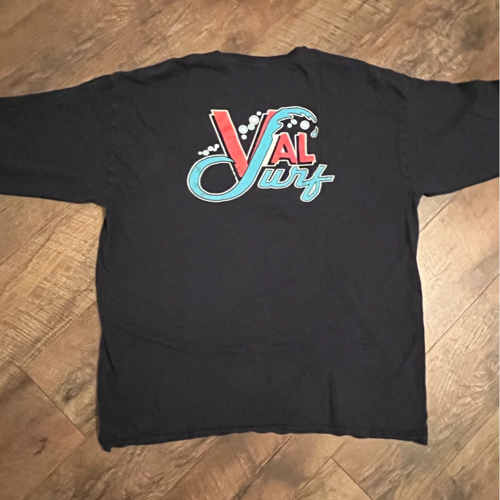 📦 Long sleeve Val Surf Tee
